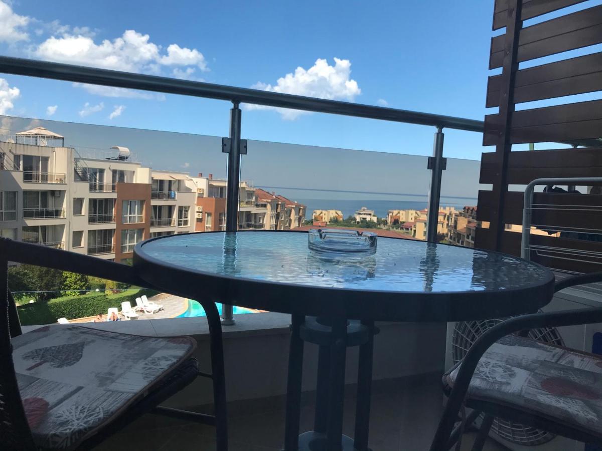 Apartments In Sunny Island Complex Chernomorets Exterior photo