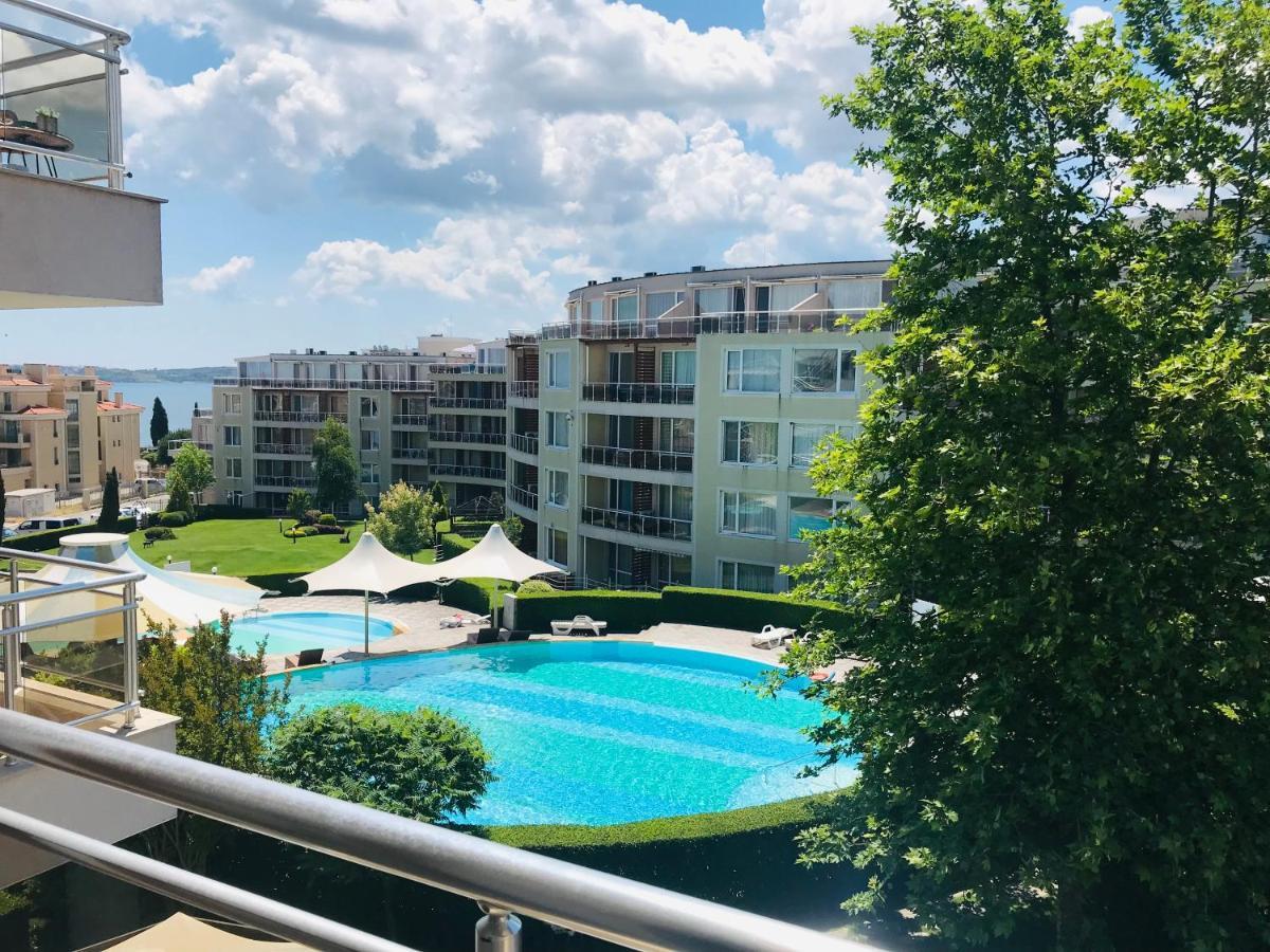 Apartments In Sunny Island Complex Chernomorets Exterior photo