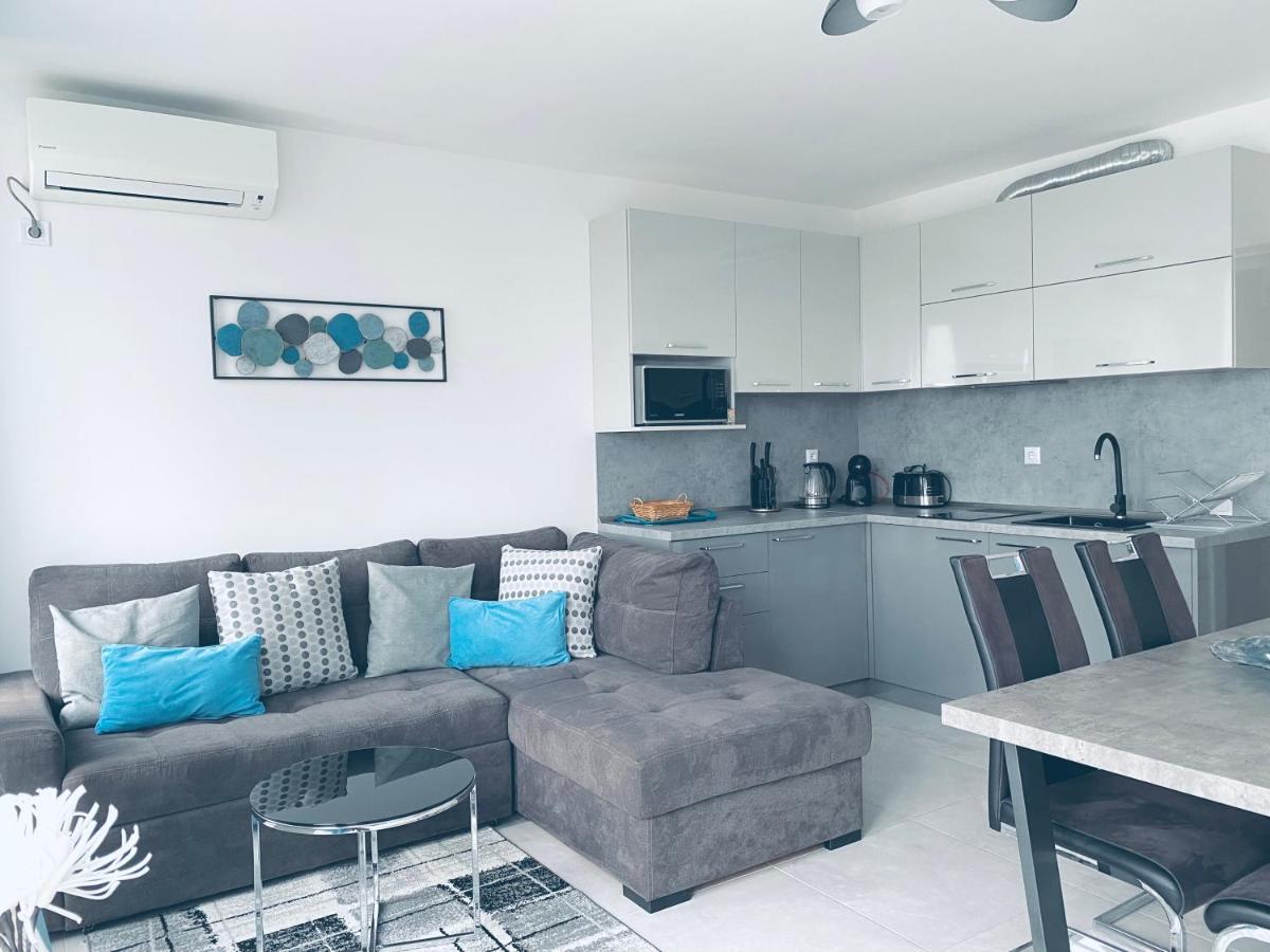 Apartments In Sunny Island Complex Chernomorets Exterior photo
