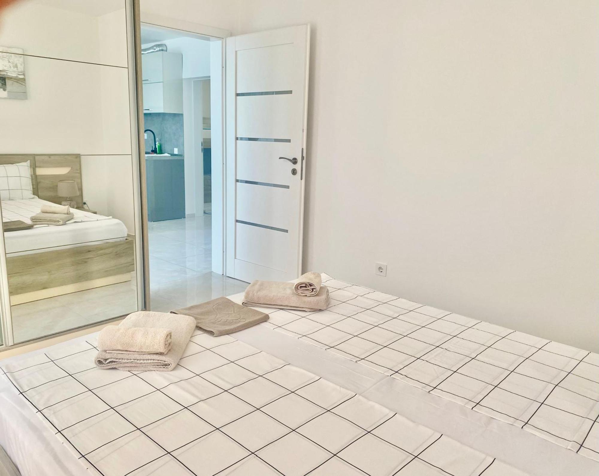 Apartments In Sunny Island Complex Chernomorets Exterior photo